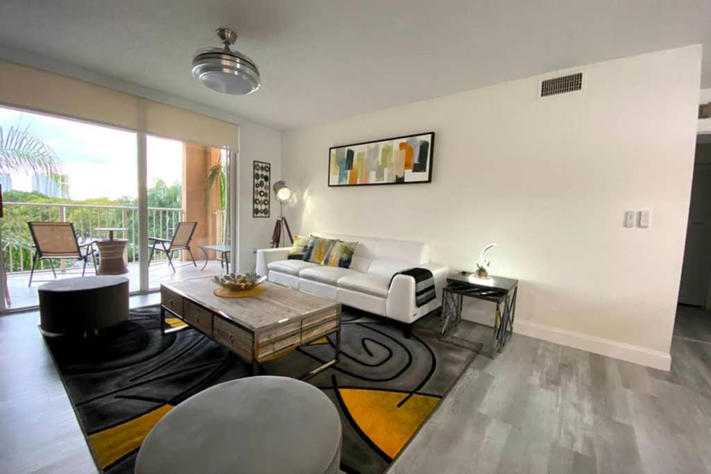 Yacht Club At Aventura 2 Bed 2 Bath Luxurius Cozy Brand New 2020 Apartment Luaran gambar